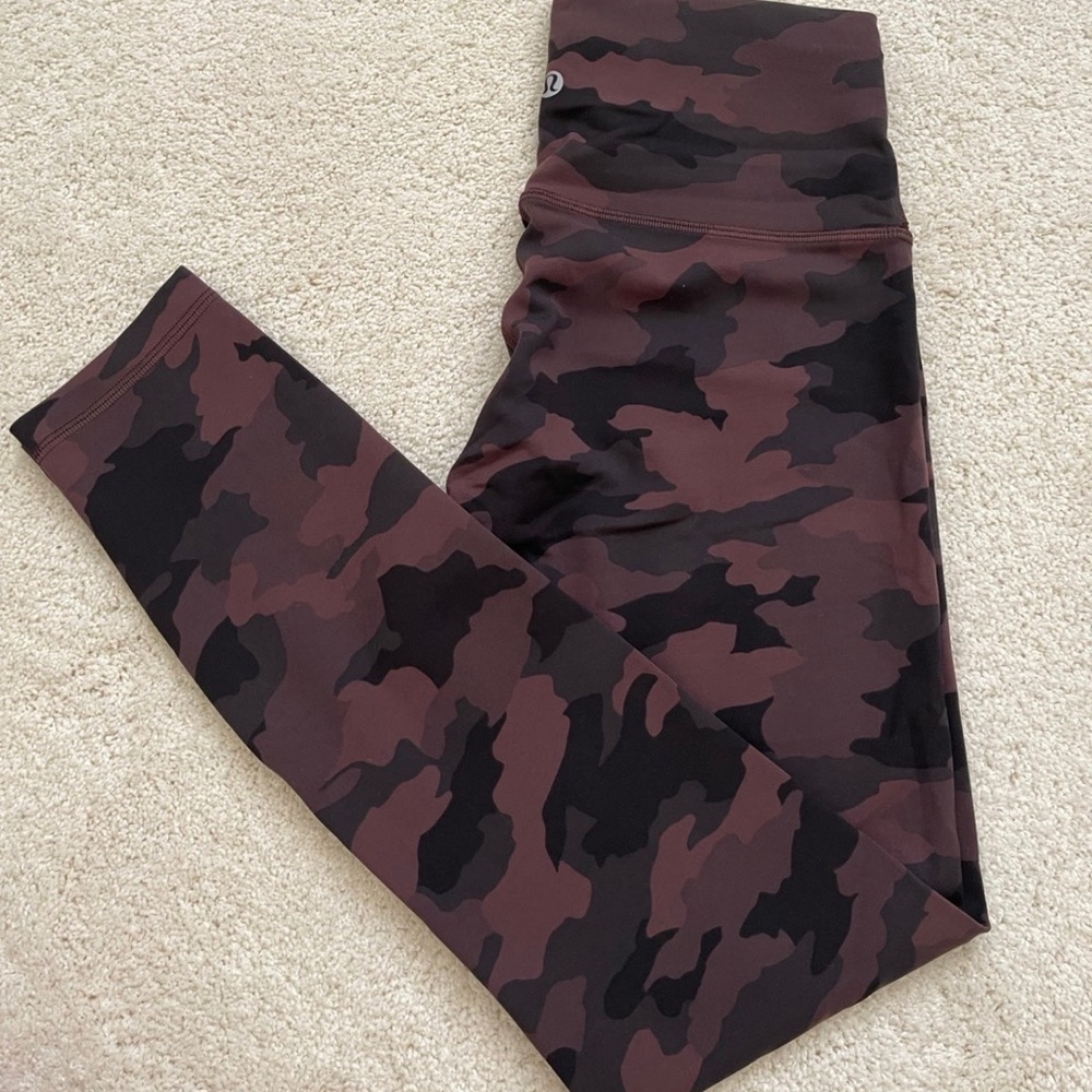 Lululemom Wunder Train 25”